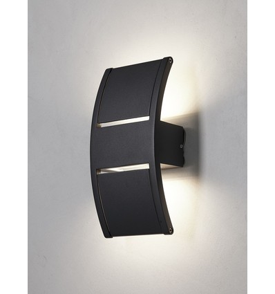 LÆRK Utendørs LED Vegglampe 12W i Sort - Nielsen Light