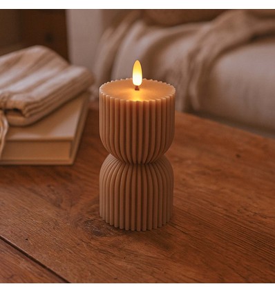 LED Timeglass lys 13,5cm høy, flammeeffekt, brun - Ø7,5cm, 13.5cm høy, fungerer m. fjernkontroll, timer, ekte stearin