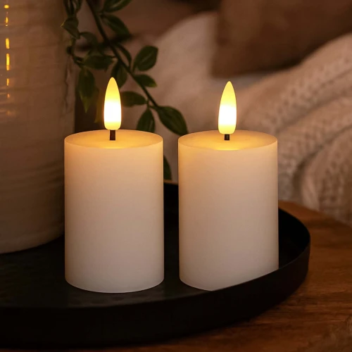 LED Blokklys, 2 stk, flammeeffekt, hvit - 7,5cm høy, Ø5cm, fungerer med fjernkontroll, ekte stearin