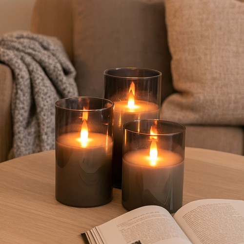 LED Blokklys sett i røykfarget glass Ø7,5cm, 3 stk, flammeeffekt - Inkl. fjernkontroll og timer, 10/12,5/15cm høy, ekte stearin
