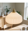 Keramikk E27 pendellampe - Plissert, hvit/messing, 2m ledning, Ø27x23cm, uten lyskilde